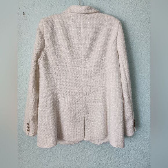 Maison D'amelie Chic Oatmeal Cream Blazer with Gold Accents - Picture 4 of 11